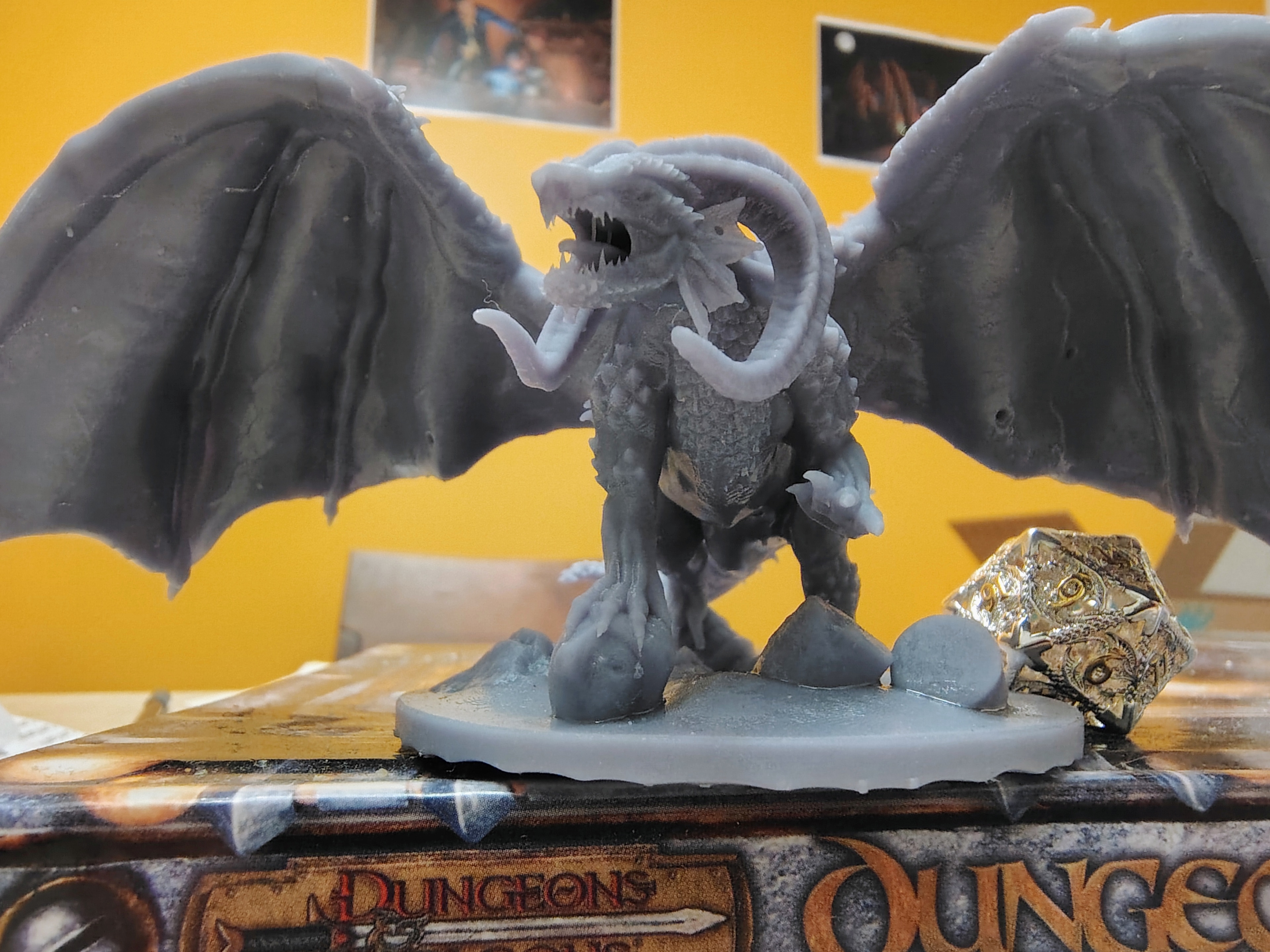 Dragon du désert par lothindil